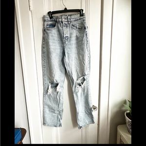 H & M Light Wash Distressed Jeans